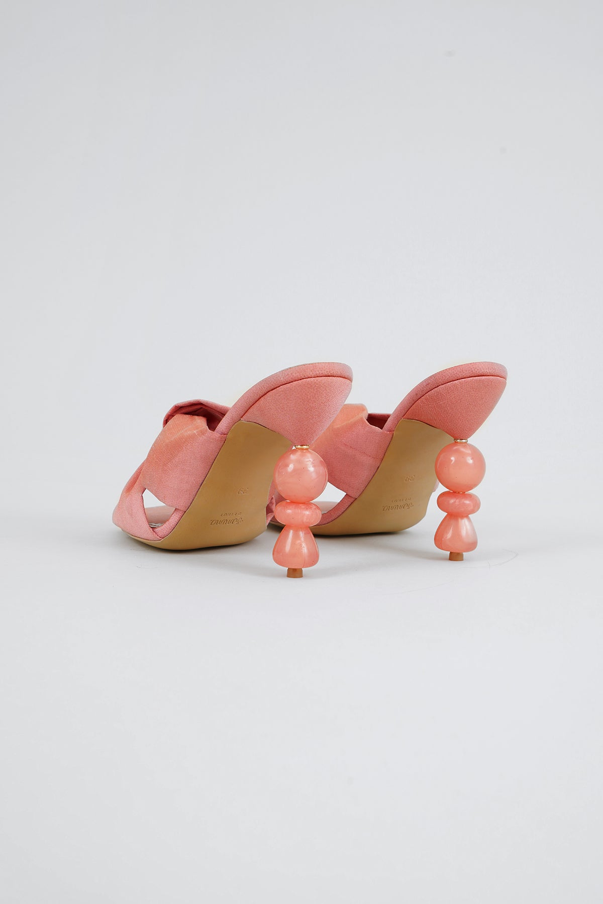 THE CAMELIA SANDALS