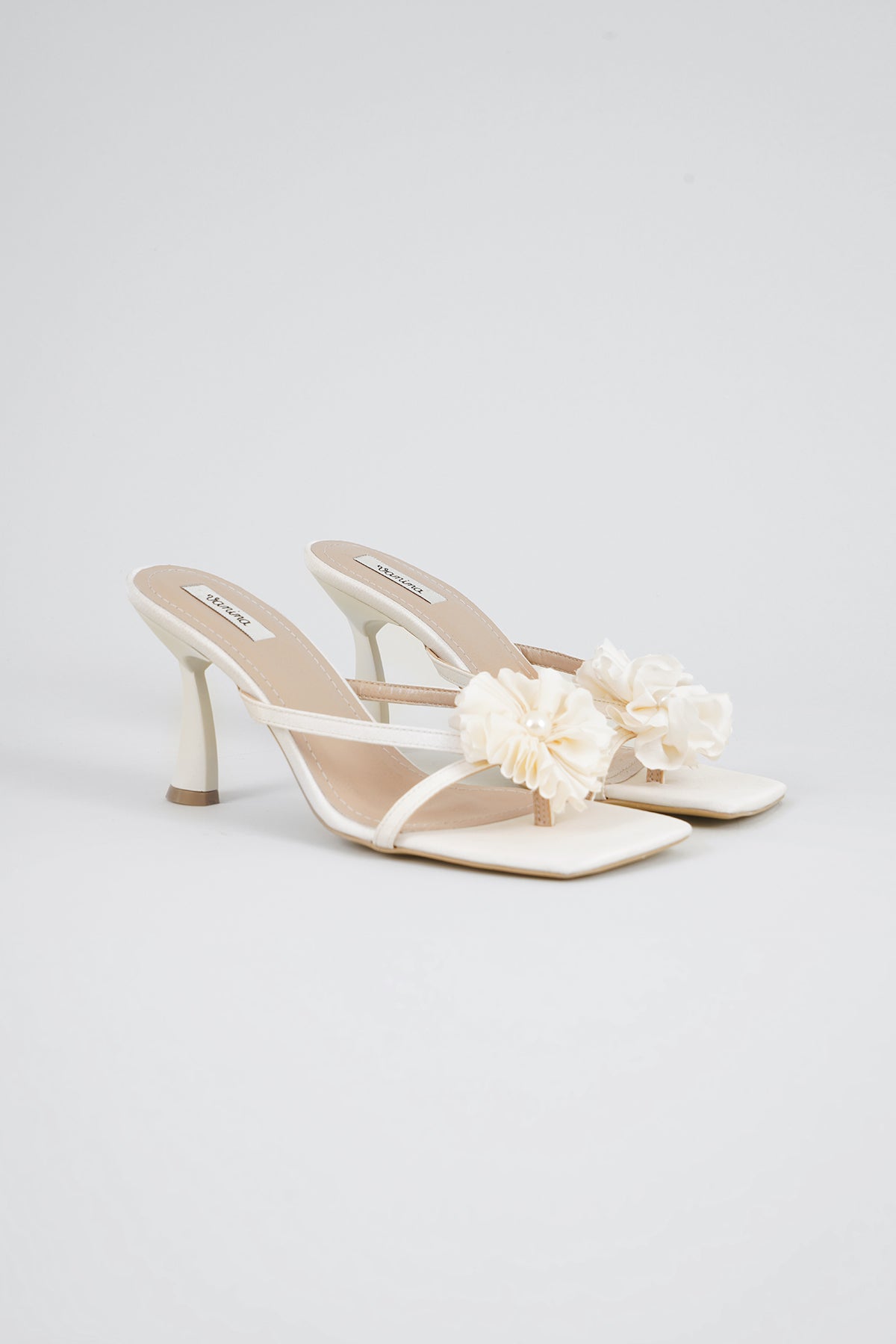 THE MAGNOLIA SANDALS